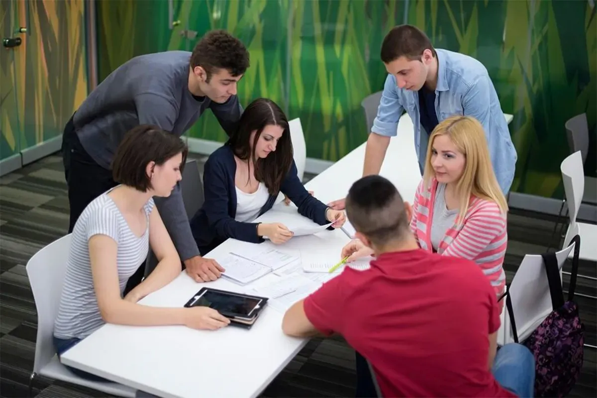 Maximizing-Your-Group-Coverage